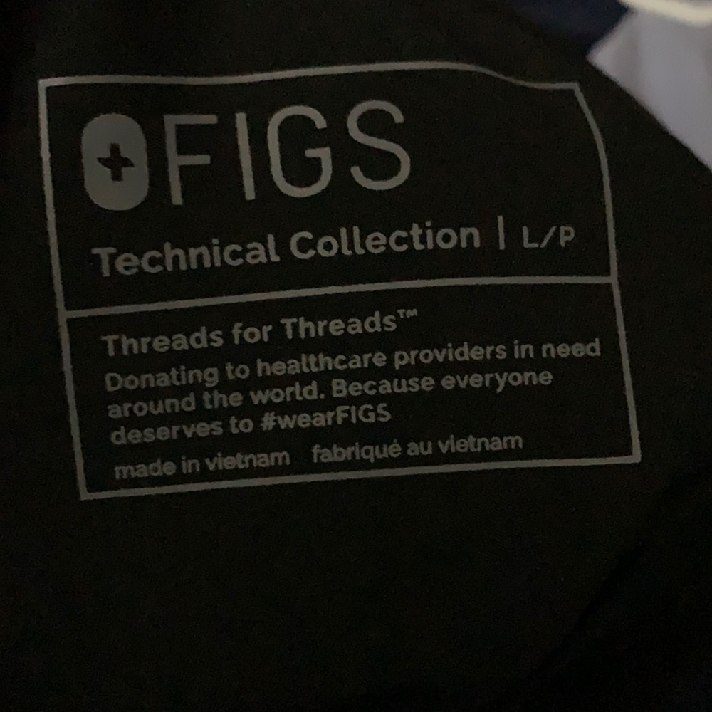 Figs technical collection black Zamora high waisted2.0 petite jogger size LARGE